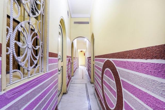 Отель Balajee Residency Гая Экстерьер фото